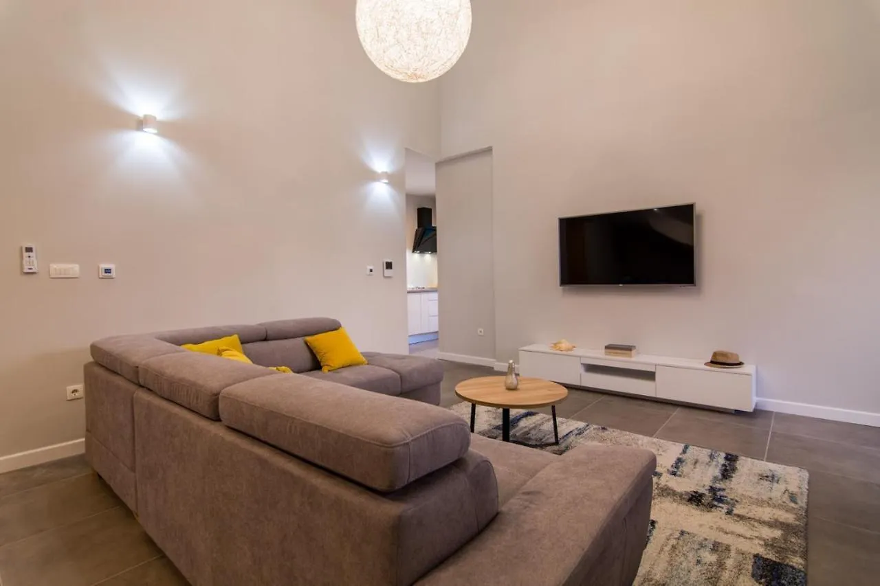 Luxury Villa Split Lady 2 With Private Pool Near The Beach In Split - Kastel Kambelovac Kastela 0*,