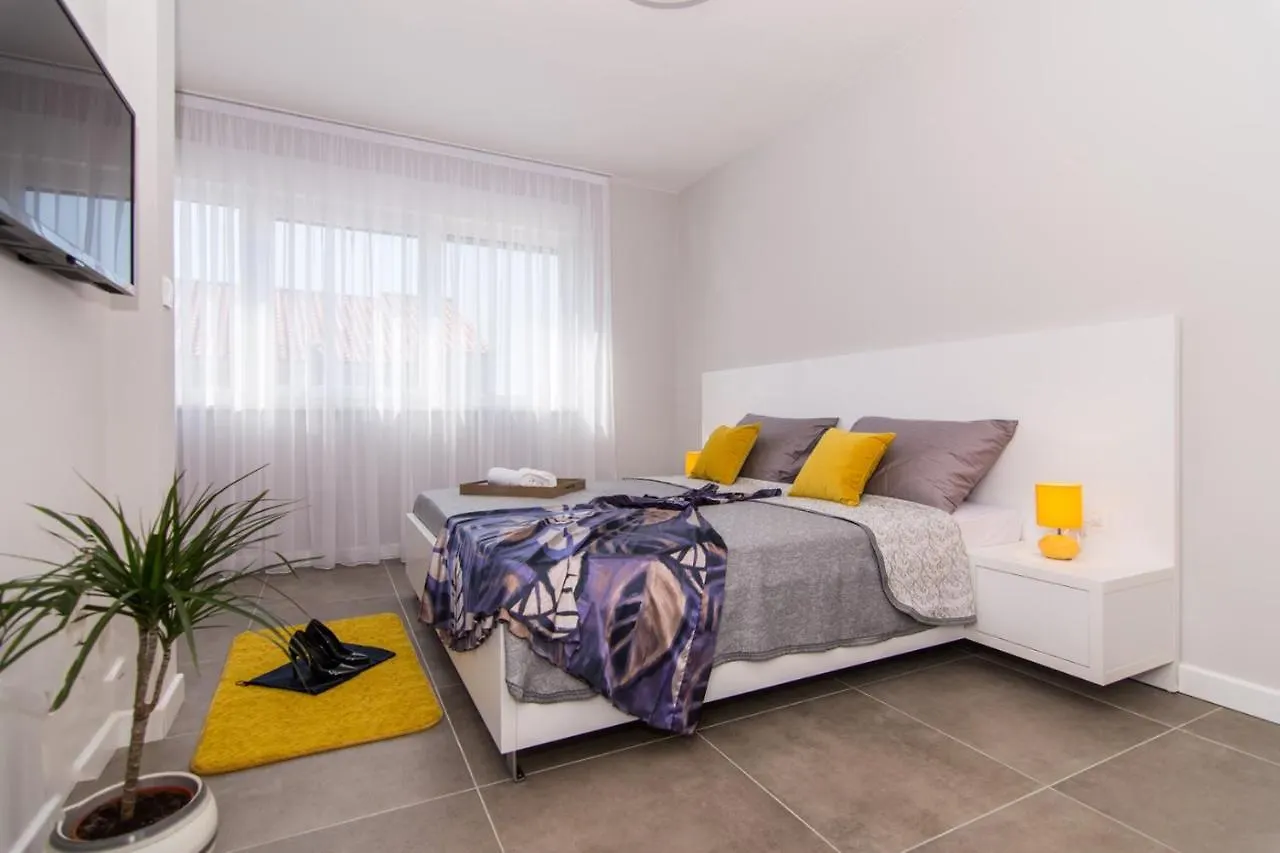 Luxury Villa Split Lady 2 With Private Pool Near The Beach In Split - Kastel Kambelovac Kastela